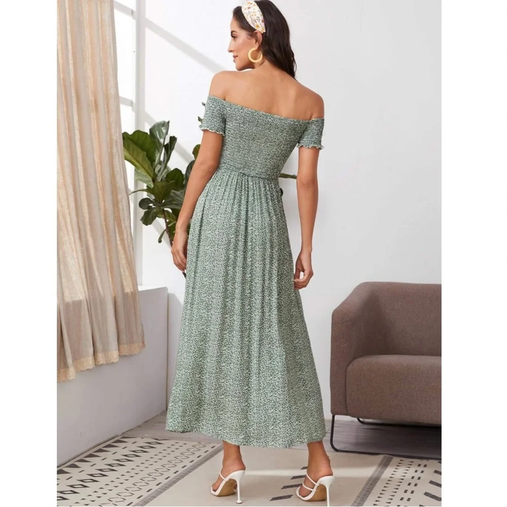 Chic Green Off Shoulder Maxi Dress with Flowing Silhouette - Picture 2 of 6